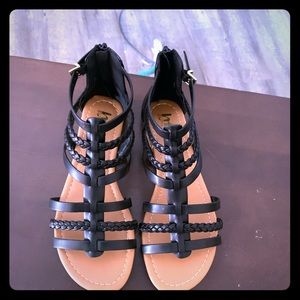 Women’s sandals